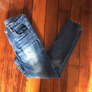AEO Raw Hem Skinny Jeans