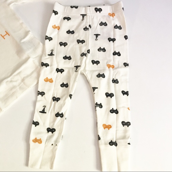 🎉SOLD🎉NWT! Old Navy Halloween pajamas - Picture 3 of 5