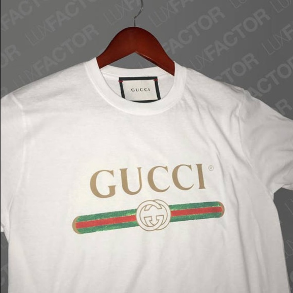 AVAILABLE COMMENT TO BUY