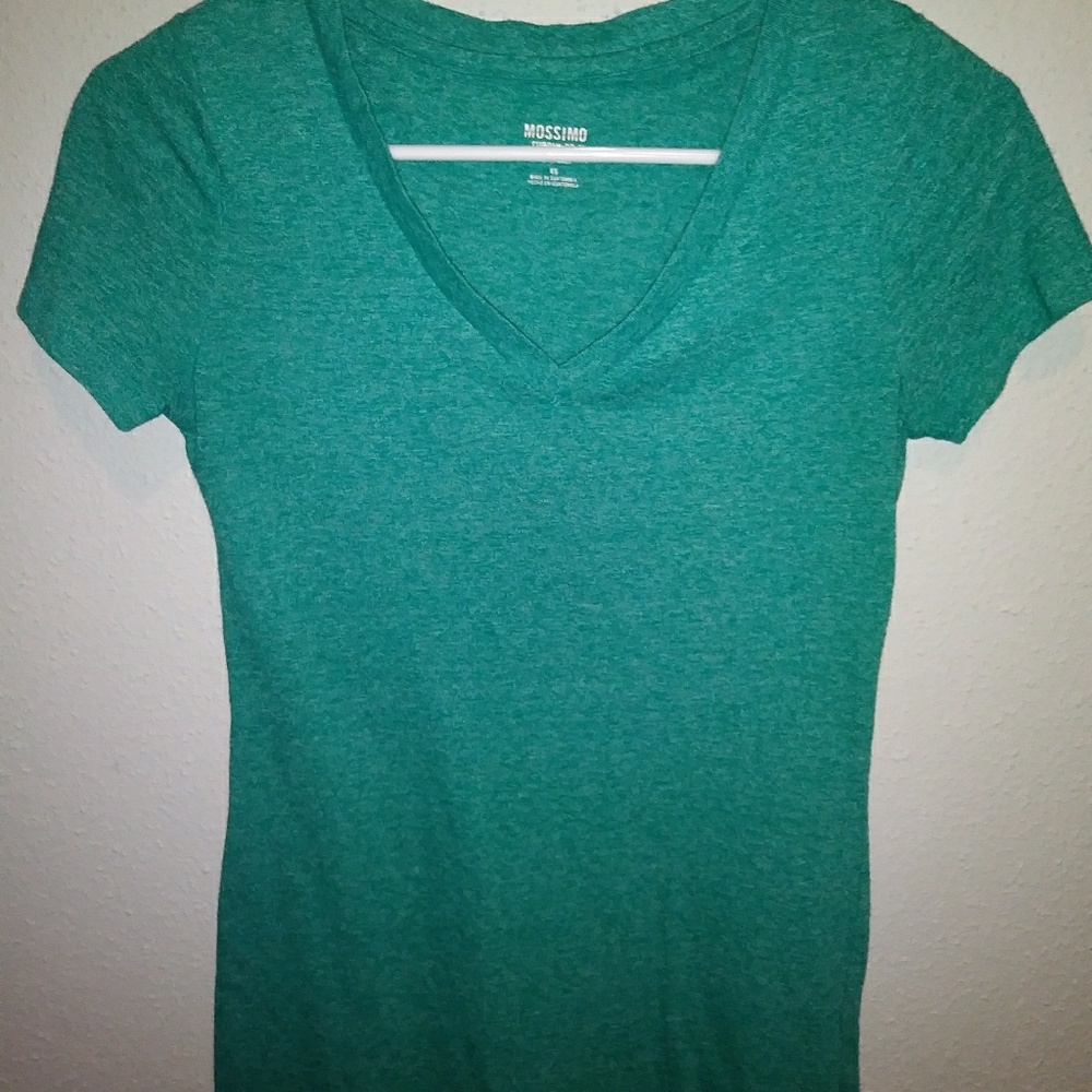 Women's green short sleeve tee