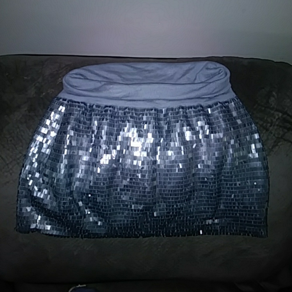 Nwt bebe sequined skirt