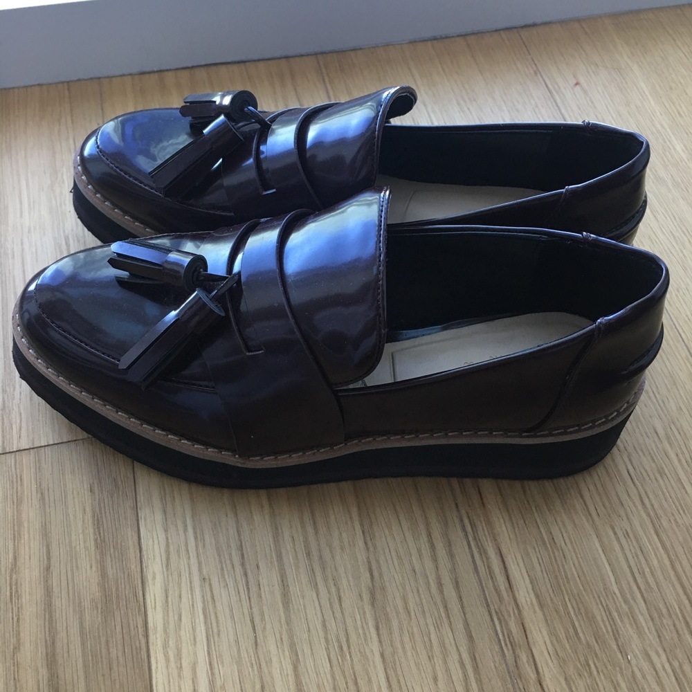 Zara Shoes size 5.
