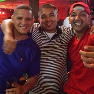 Meet your Posher, Reyes