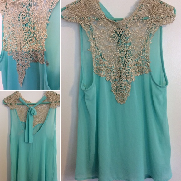 trac Tops - Blue and lace Trac sleeveless top