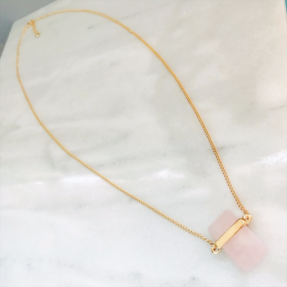 ✨ JUST 1 LEFT!✨ Rose Quartz Pendant Necklace - Picture 3 of 6