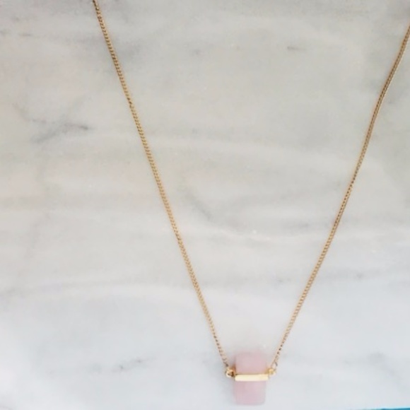 ✨ JUST 1 LEFT!✨ Rose Quartz Pendant Necklace - Picture 5 of 6