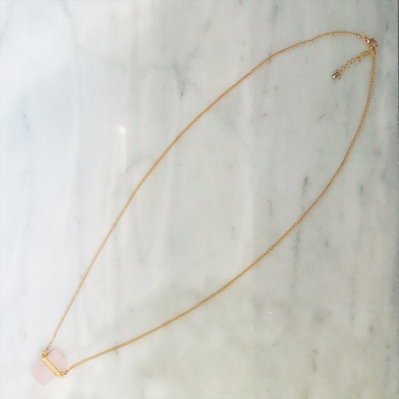 ✨ JUST 1 LEFT!✨ Rose Quartz Pendant Necklace - Picture 4 of 6