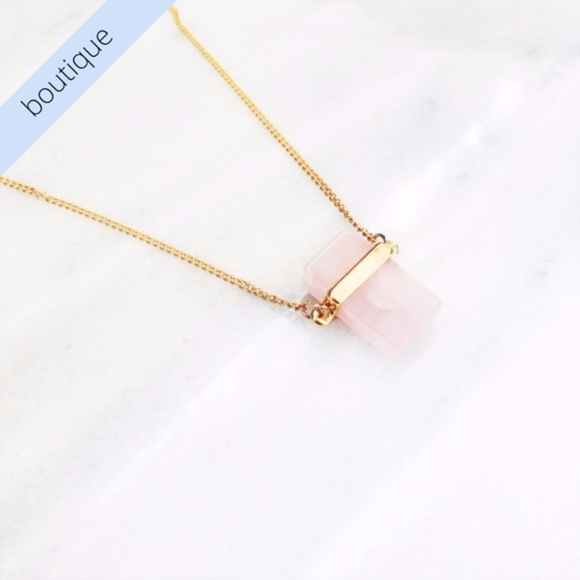 ✨ JUST 1 LEFT!✨ Rose Quartz Pendant Necklace - Picture 2 of 6