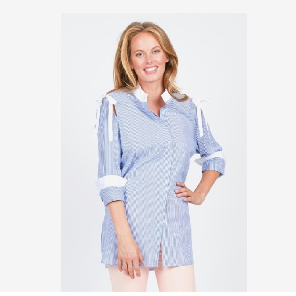 Fate ribbon trim tunic-make offers or I'm return