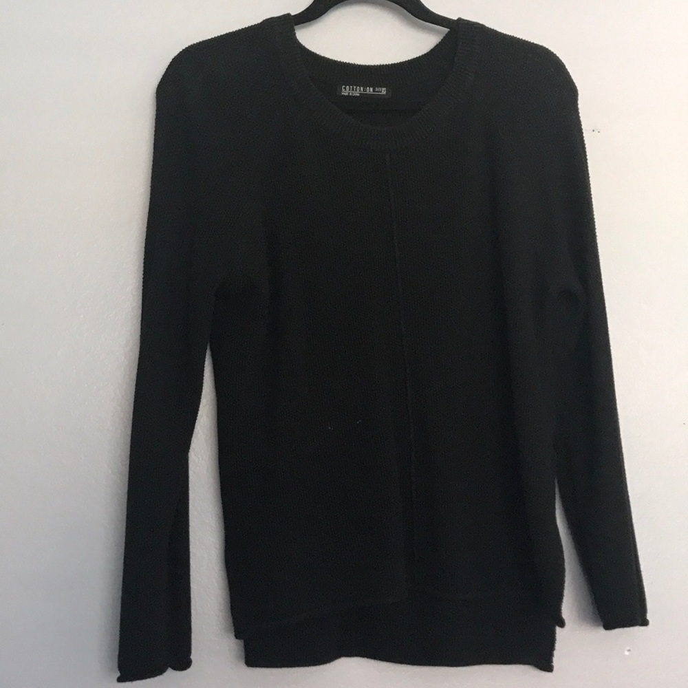 Black oversized sweater