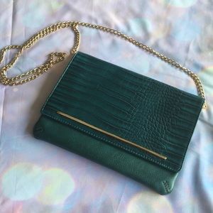 Aldo convertible clutch/crossbody green