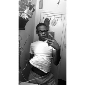 Meet your Posher, Quentin