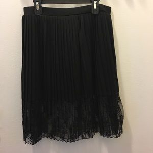 MOVING SALE! Pleated skirt with floral mesh detail