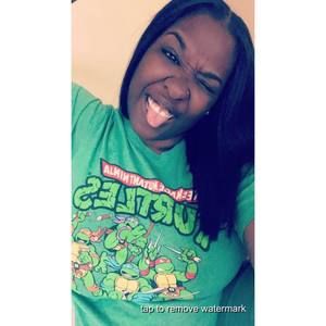 Meet your Posher, Latanya