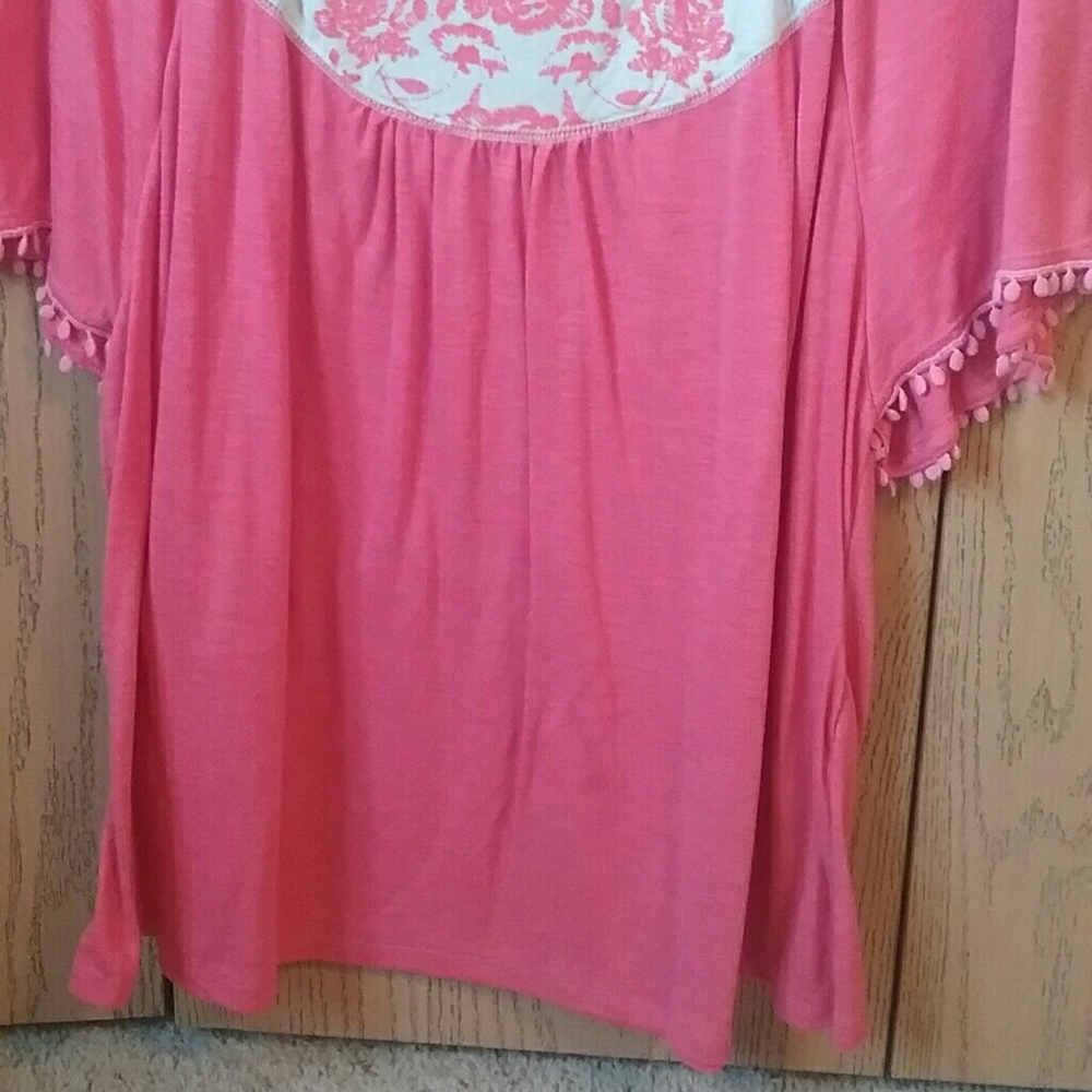Pink shirt - Picture 2 of 3