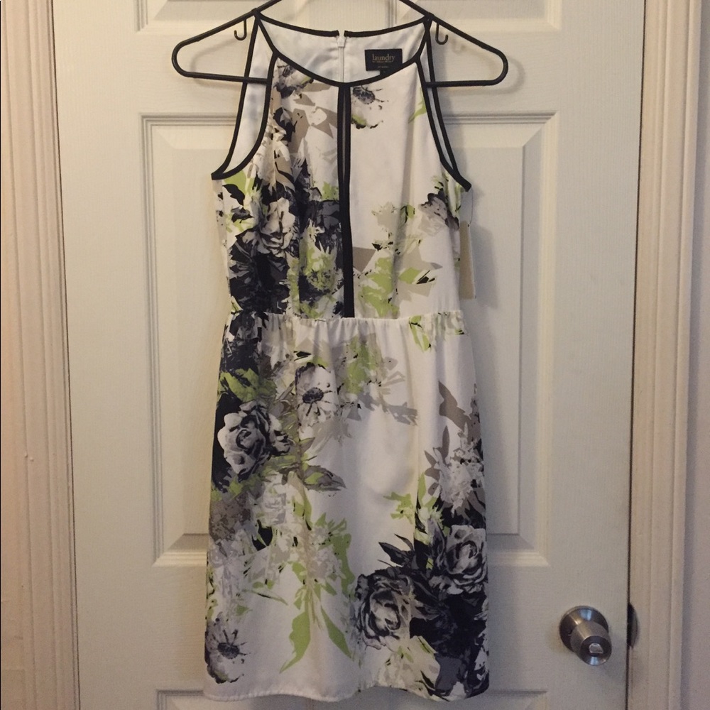 Laundry by Shelli Segal dress size 2