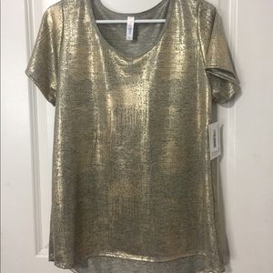 ✨BNWT✨ LuLaRoe Gold Metallic Classic Tee
