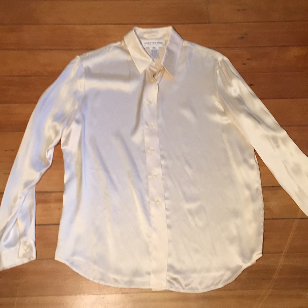 Jones New York silk blouse
