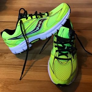 Men's 9.5 Saucony Sneakers