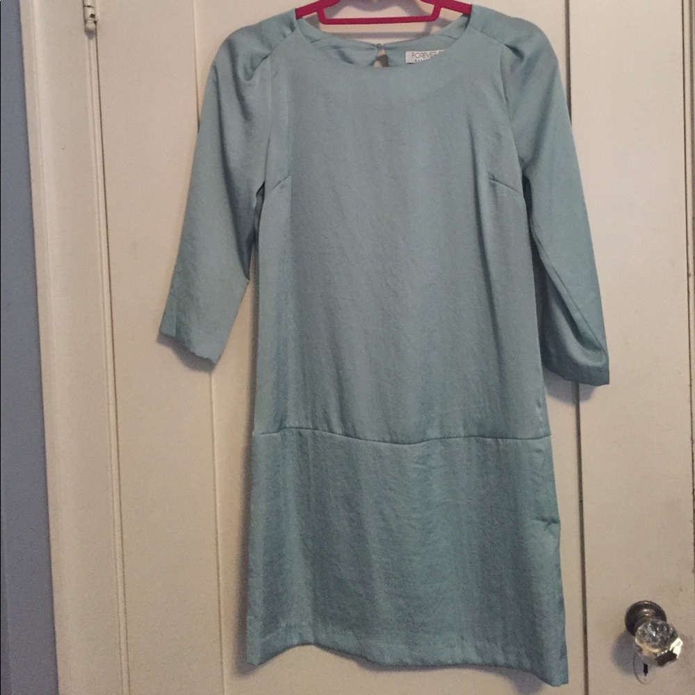 3/4 sleeve shift dress