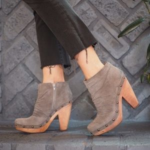 Nine West Epponier Suede Grey Platform Booties