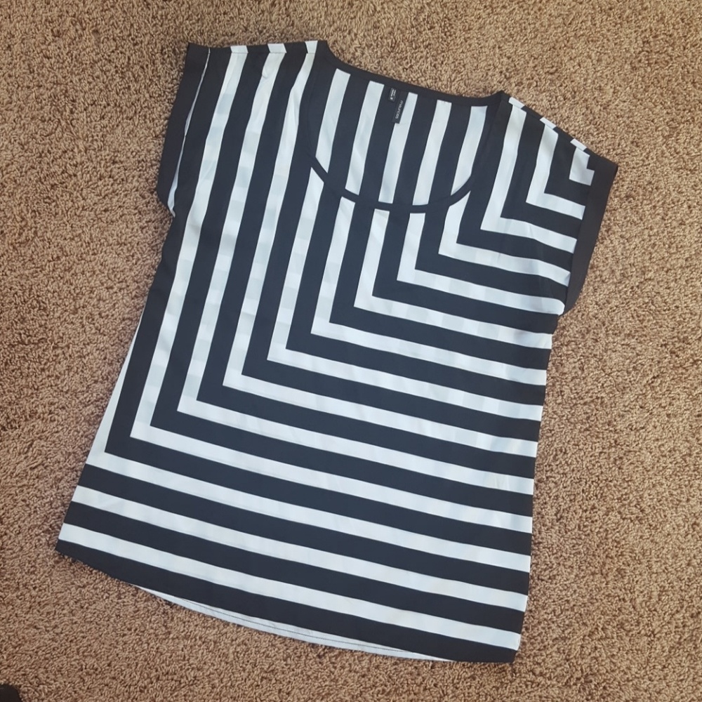 Stripped black and white blouse.