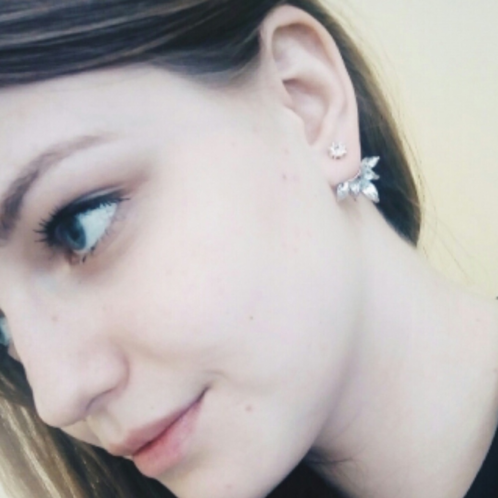 Cuff Clip Leaf Statement Stud Earring - Picture 7 of 7