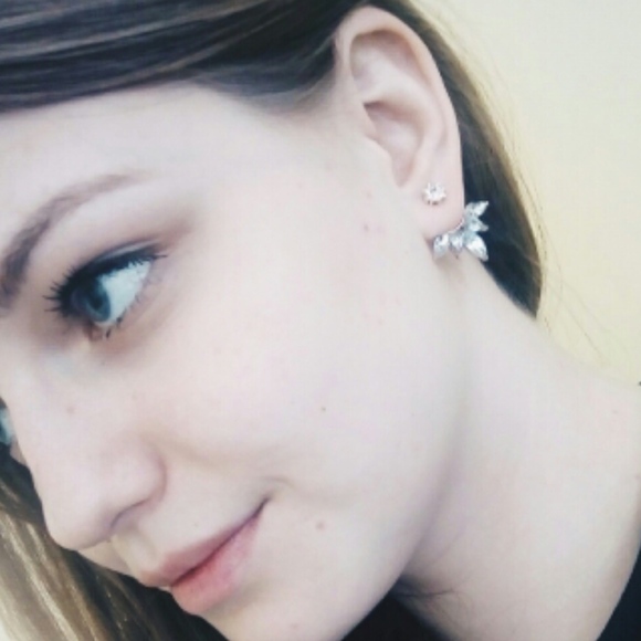 Cuff Clip Leaf Statement Stud Earring - Picture 7 of 7