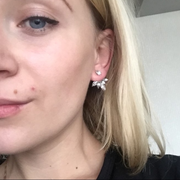 Cuff Clip Leaf Statement Stud Earring - Picture 6 of 7