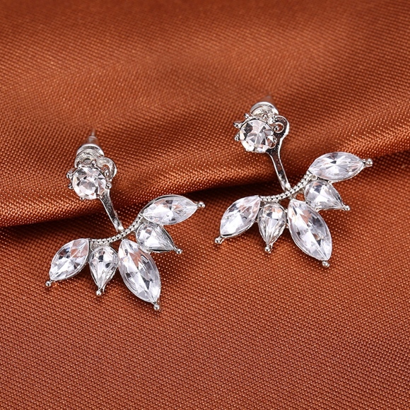Cuff Clip Leaf Statement Stud Earring - Picture 2 of 7