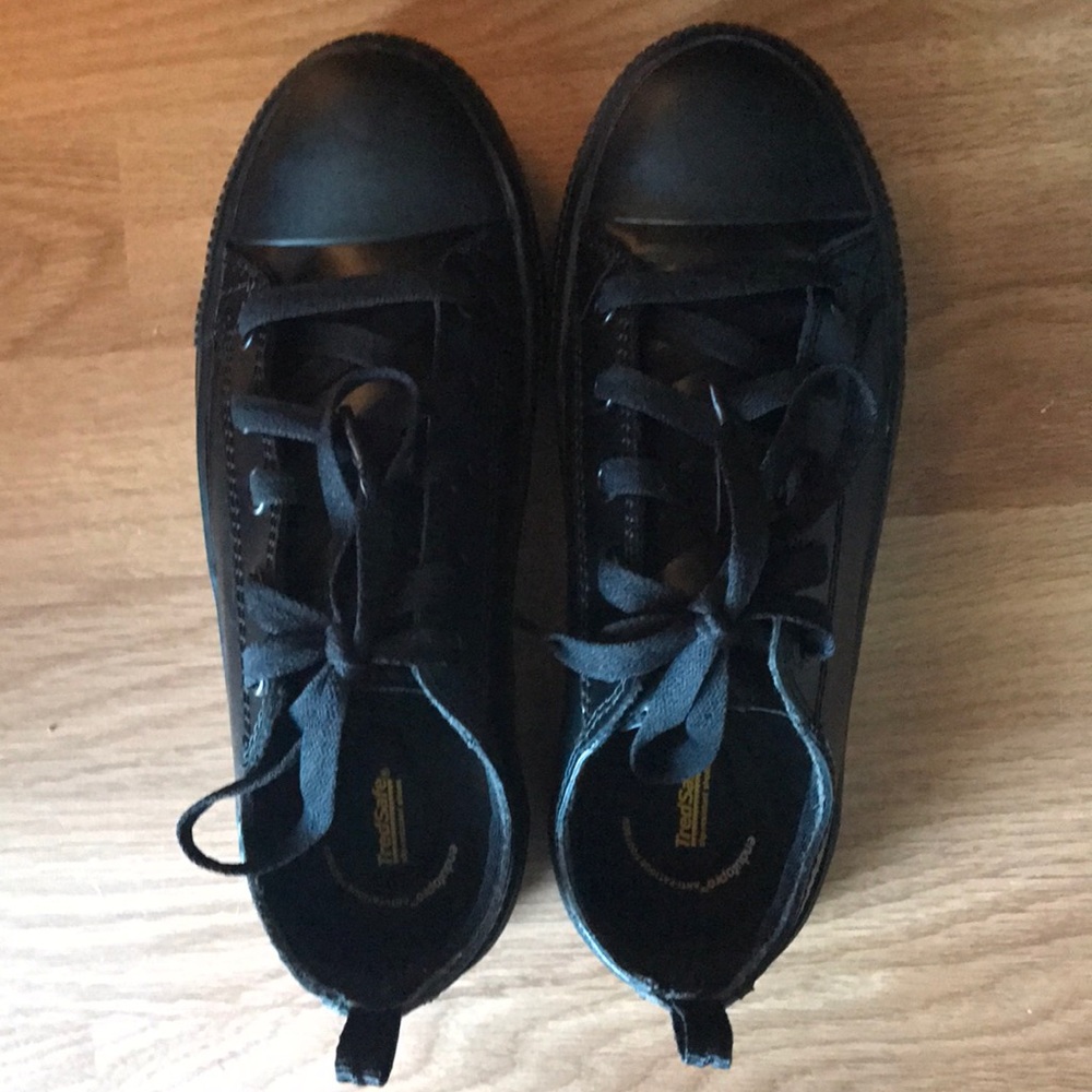 Tredsafe Nonslip converse shoes