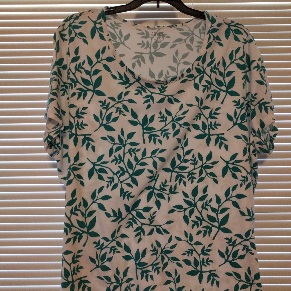 Leaf Patterned Tee