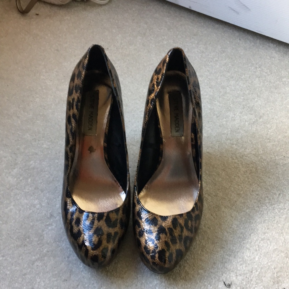 Steve Madden leopard print stilettos