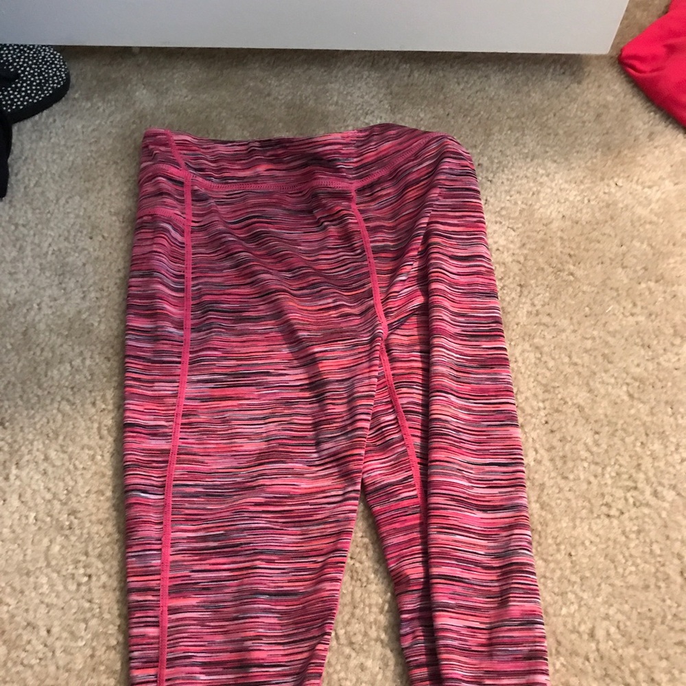 Athletic leggings 10-12