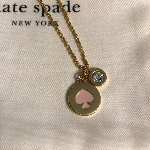 Kate Spade NWT  Spot the Spade necklace - Picture 1 of 3