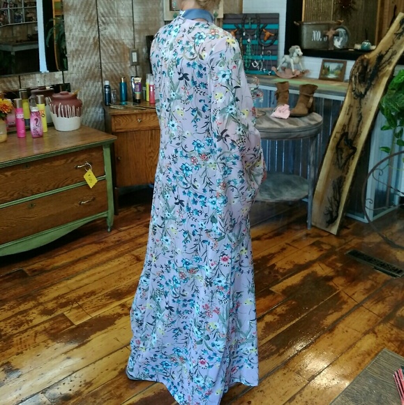 Duster - Picture 2 of 3