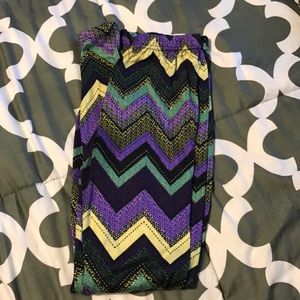 Purple Chevron Leggings OS