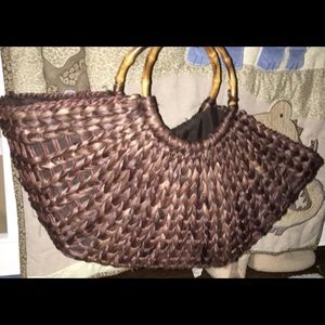 Wicker beach bag