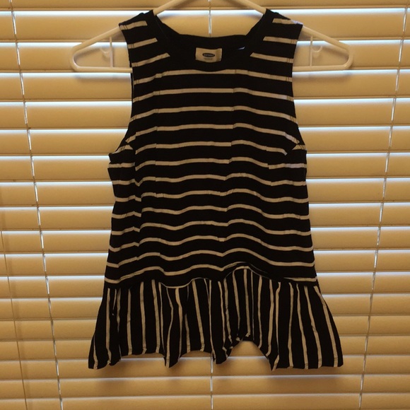 Capsule peplum tank. - Picture 1 of 3