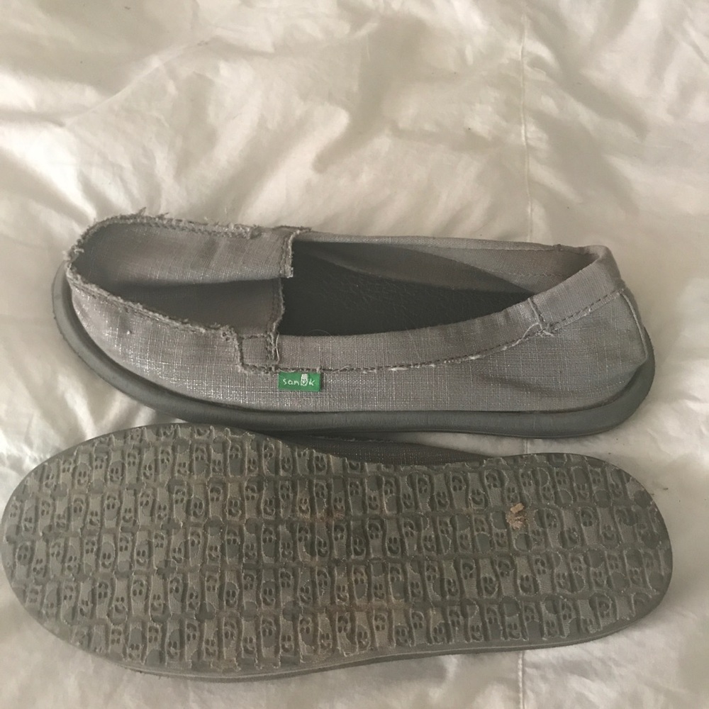 Silver hard to find Sanuk Loafer Flats New w/o tag