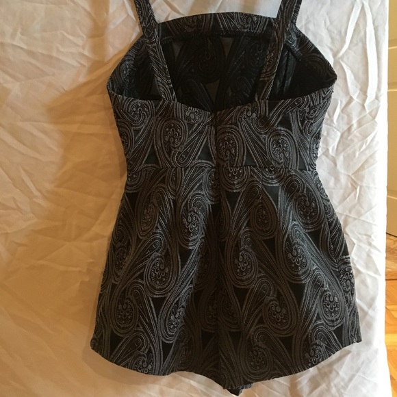 🚫 sold 🚫Tobi romper - Picture 8 of 8