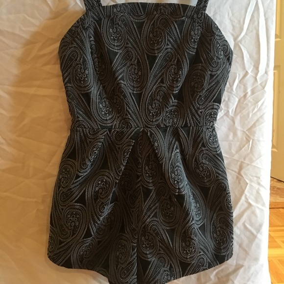 🚫 sold 🚫Tobi romper - Picture 2 of 8