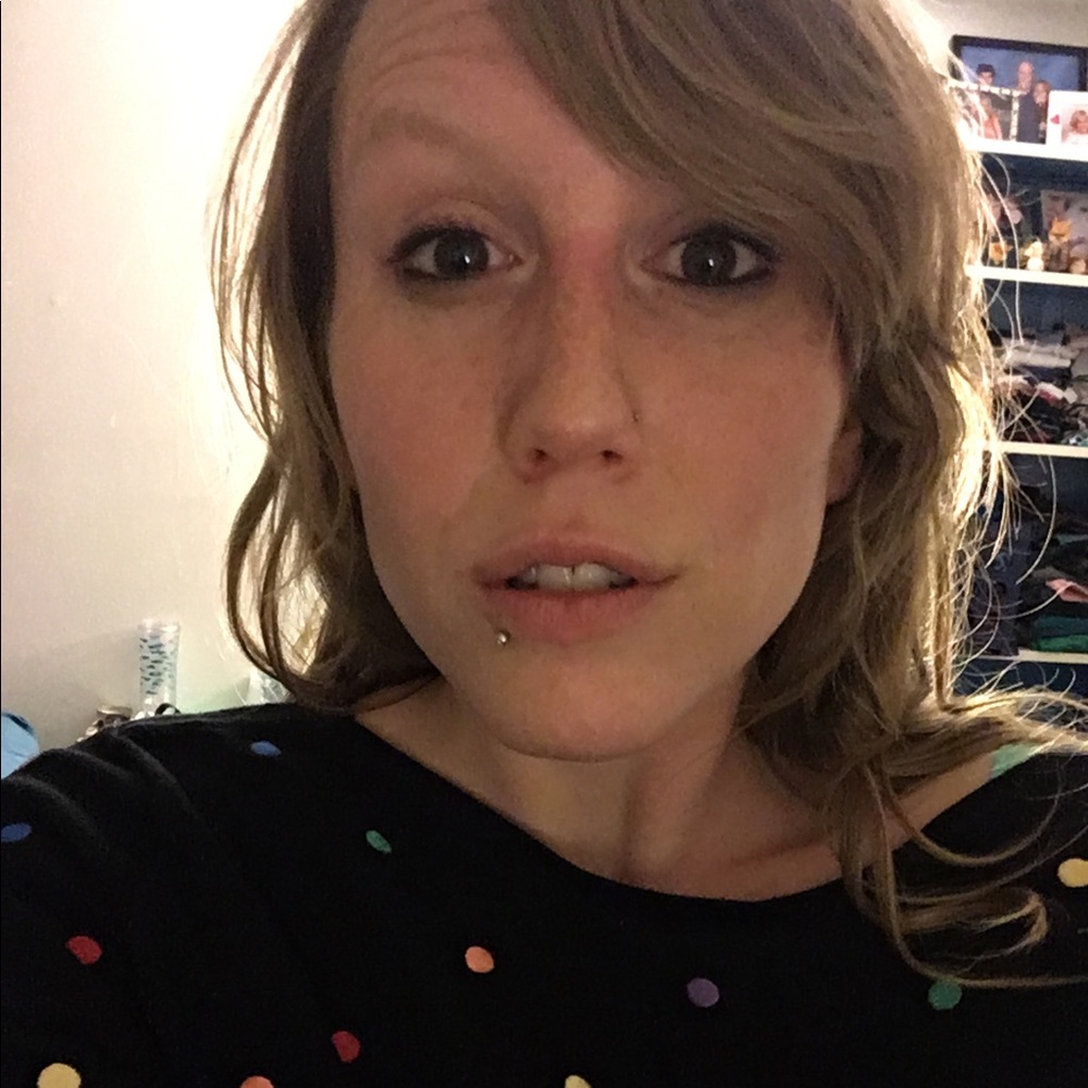 Meet your Posher, Ashley