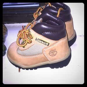 Baby timberland boots size 4