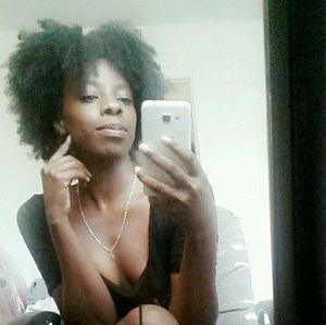 Meet your Posher, Jiana lee