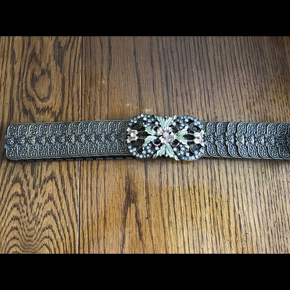 Stretchy antique gold and jeweled buckle belt - Picture 1 of 5