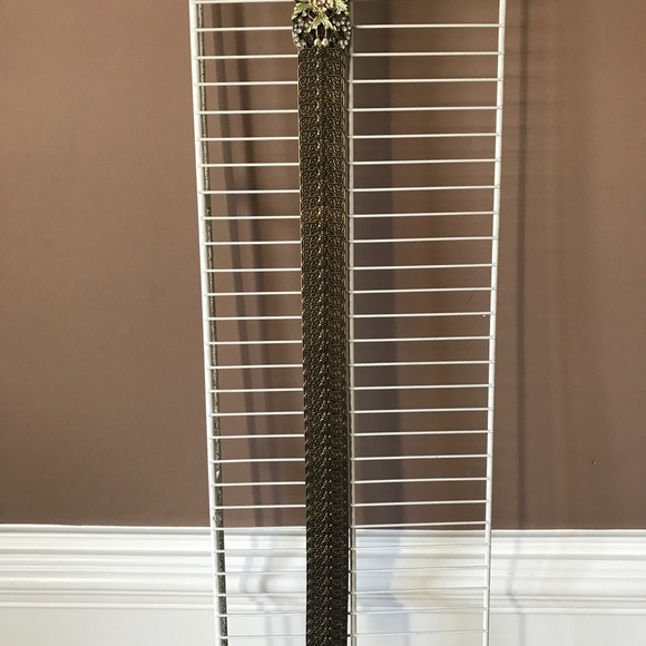 Stretchy antique gold and jeweled buckle belt - Picture 5 of 5