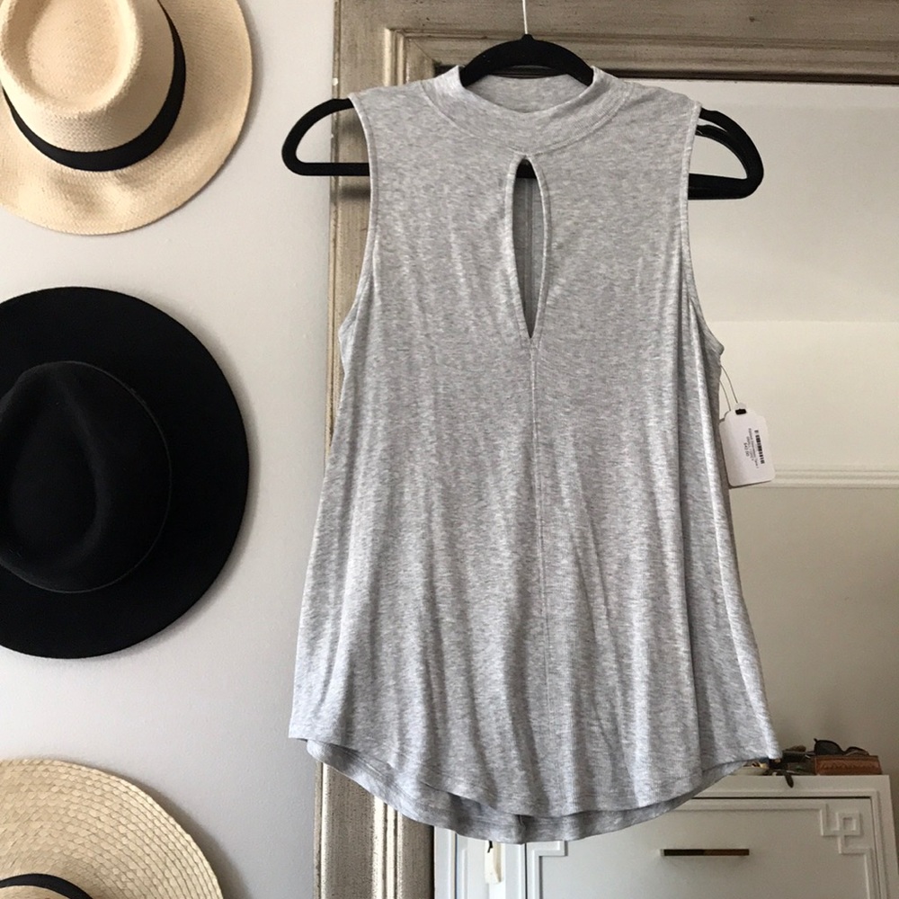 Ribbed sleeveless tank