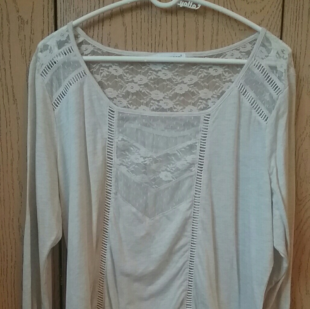 Long sleeve top