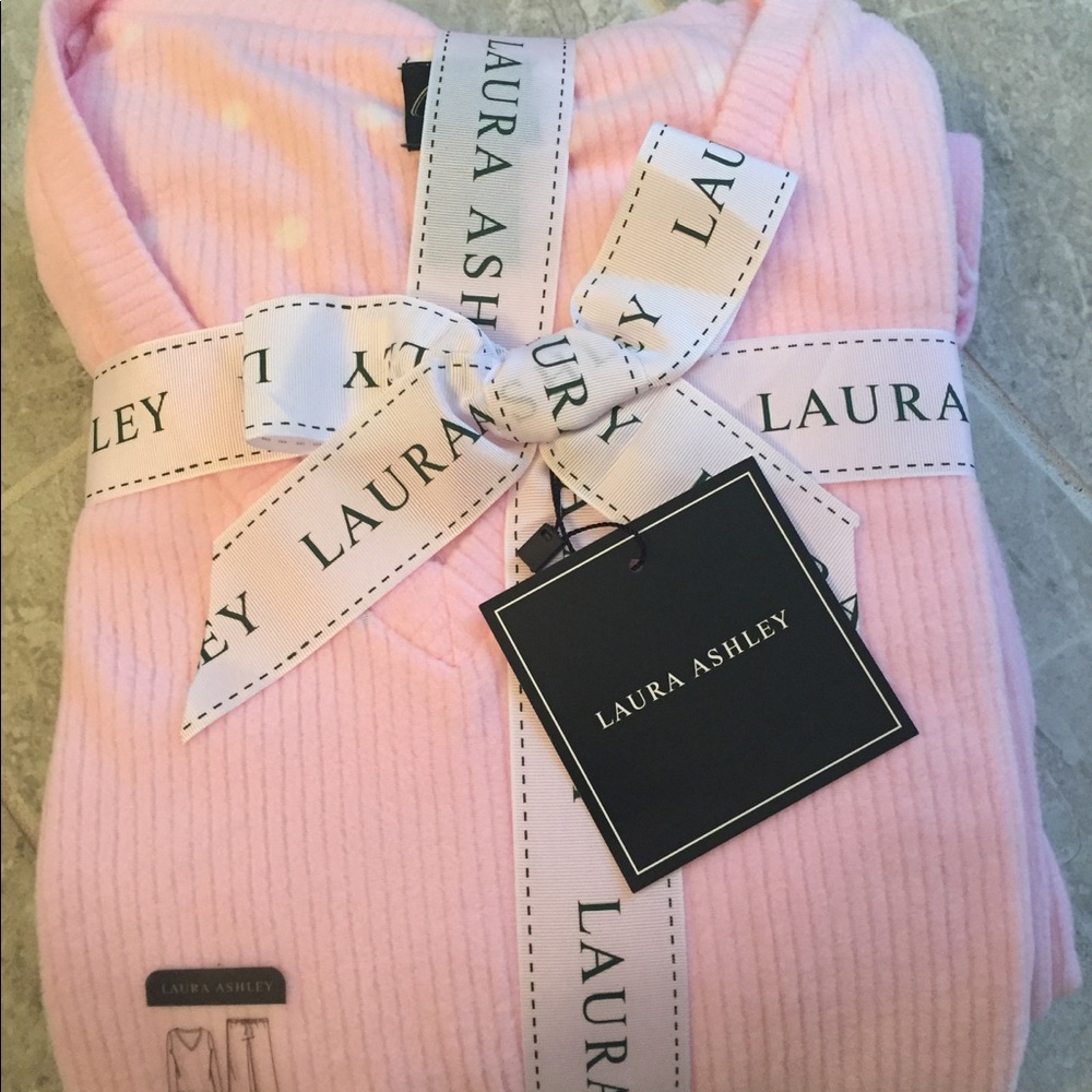 Laura Ashley 2 Piece Pajama Set